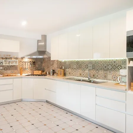 וילה Eleona With Private Pool And Garden Tugare
