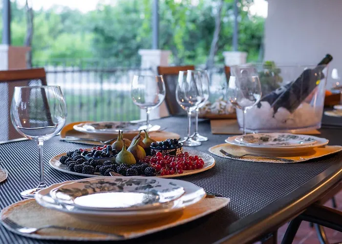 别墅 Eleona With Private Pool And Garden *