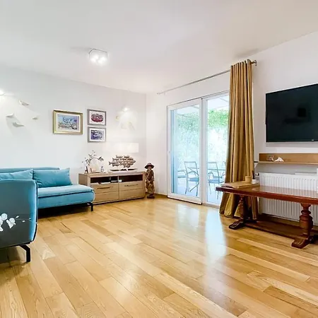 فيلة Eleona With Private Pool And Garden Tugare