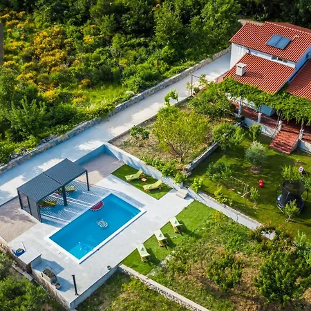 Eleona With Private Pool And Garden