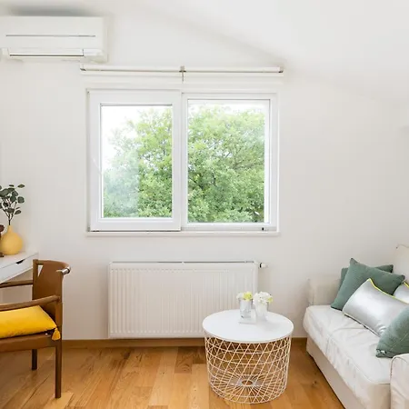 Eleona With Private Pool And Garden فيلة *